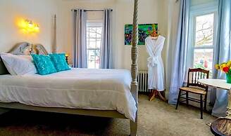 Captain Sawyer's Bed & Breakfast