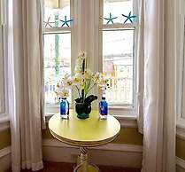 Captain Sawyer's Bed & Breakfast