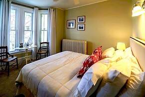 Captain Sawyer's Bed & Breakfast