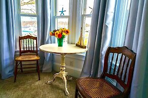 Captain Sawyer's Bed & Breakfast