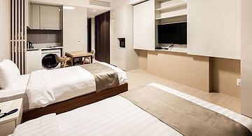 Golden Tulip Incheon Airport Hotel & Suites