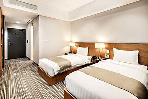 Golden Tulip Incheon Airport Hotel & Suites