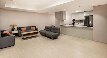 Golden Tulip Incheon Airport Hotel & Suites