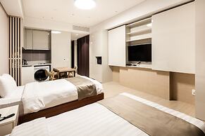 Golden Tulip Incheon Airport Hotel & Suites