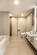 Golden Tulip Incheon Airport Hotel & Suites