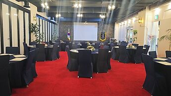 Golden Tulip Incheon Airport Hotel & Suites