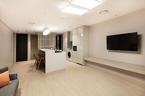 Golden Tulip Incheon Airport Hotel & Suites