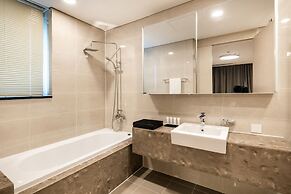 Golden Tulip Incheon Airport Hotel & Suites