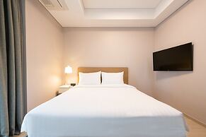 Golden Tulip Incheon Airport Hotel & Suites