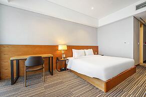 Golden Tulip Incheon Airport Hotel & Suites