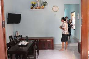 Island Smiles Homestay