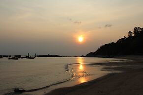 Island Smiles Homestay