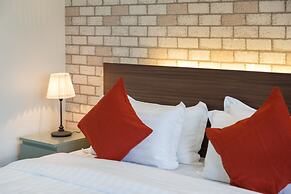 Q Space Residence