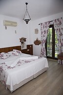 Cayirli Alacati Butik Otel