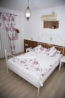 Cayirli Alacati Butik Otel