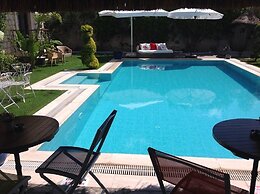 Cayirli Alacati Butik Otel