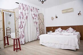 Cayirli Alacati Butik Otel