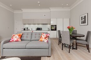 Destiny Scotland Chisholm Hunter Suites