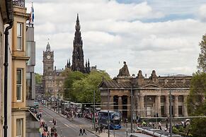 Destiny Scotland Chisholm Hunter Suites