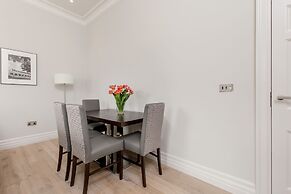 Destiny Scotland Chisholm Hunter Suites