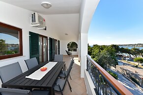 Mediterraneo Garden Apartments