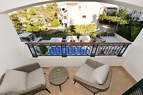 Mediterraneo Garden Apartments