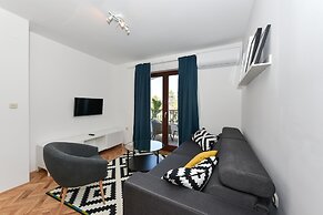 Mediterraneo Garden Apartments