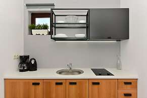 Mediterraneo Garden Apartments