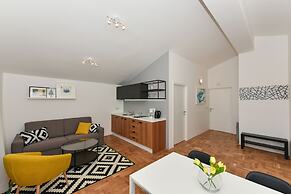 Mediterraneo Garden Apartments