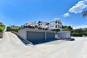 Mediterraneo Garden Apartments