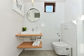 Mediterraneo Garden Apartments