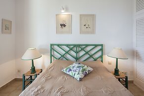 Glyfada Homes Resort