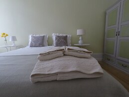 Casa Coimbra Guesthouse & Garden