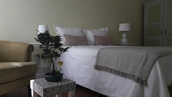 Casa Coimbra Guesthouse & Garden