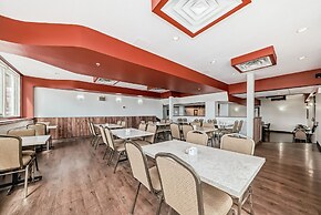 Grande Cache Inn and Suites