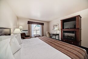 Grande Cache Inn and Suites