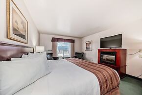 Grande Cache Inn and Suites