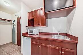 Grande Cache Inn and Suites