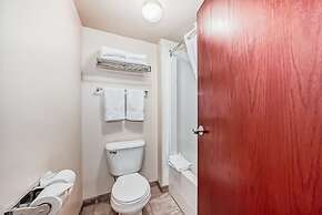 Grande Cache Inn and Suites