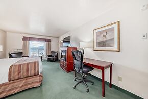 Grande Cache Inn and Suites