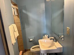 Westgate Manor Motel Austintown-Younstown, Ohio