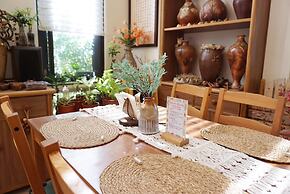 Pottery Flower B&B