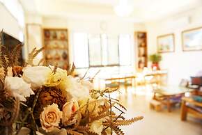 Pottery Flower B&B