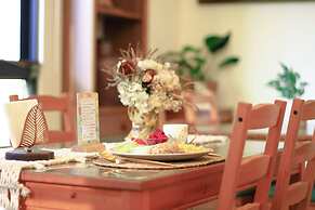Pottery Flower B&B