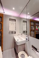 YotelAIR  London Gatwick