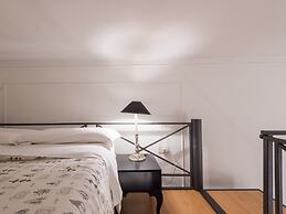 Ara Pacis Luxury Apartment