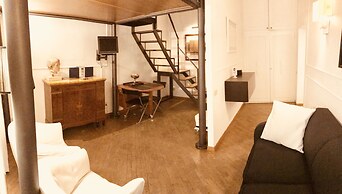 Ara Pacis Luxury Apartment