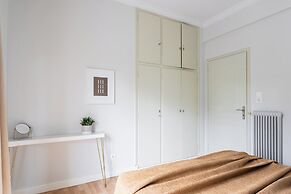 UPSTREET Zeus Temple View 2BD Apt Acropolis-Plaka