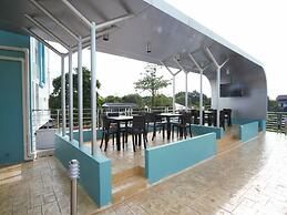 Anna-Nava Pakkret Hotel