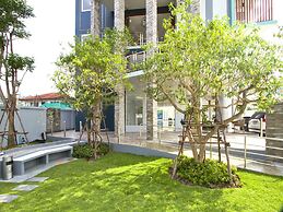 Anna-Nava Pakkret Hotel